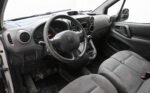 Détail du régulateur de vitesse et commandes au volant