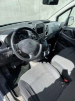 Détail des boutons de connectivité Bluetooth et USB