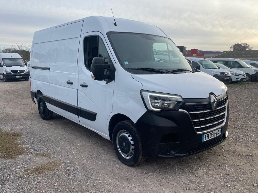 Renault Master L2H2 136 hp vue latérale