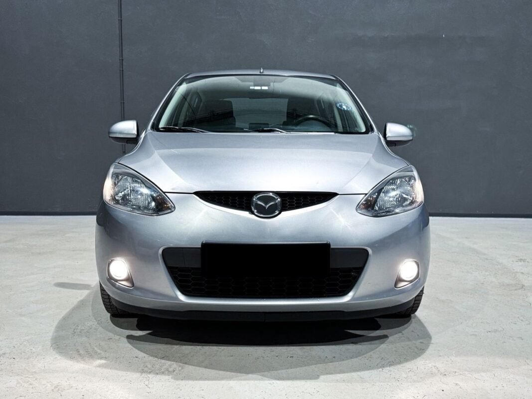 Volant Mazda 2
