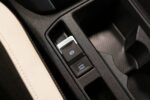 Siège conducteur sport en tissu/simili cuir, état apparent très bon