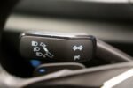 Prise USB et connectivité à l'avant, vue rapprochée