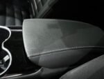 Détail du système d'attache de ceinture et ancrages