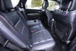 Vue extérieure générale du SUV en stationnement
