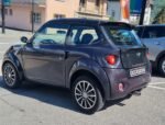 Vue du toit et ligne de carrosserie en bon état