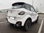 Détail des jantes aluminium 14 pouces et pneumatiques 155/65 R14