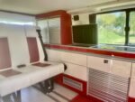 Réfrigérateur 41 L intégré et plan de travail avec rangement