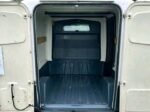 Angle intérieur avec pédalier et levier de vitesse automatique