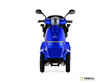 Profil latéral du scooter mettant en valeur la carrosserie et les roues 4x