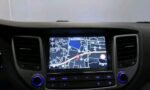 Console centrale avec levier de vitesses et boutons de commande