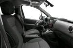 Photo moteur et compartiment moteur propre et entretenu