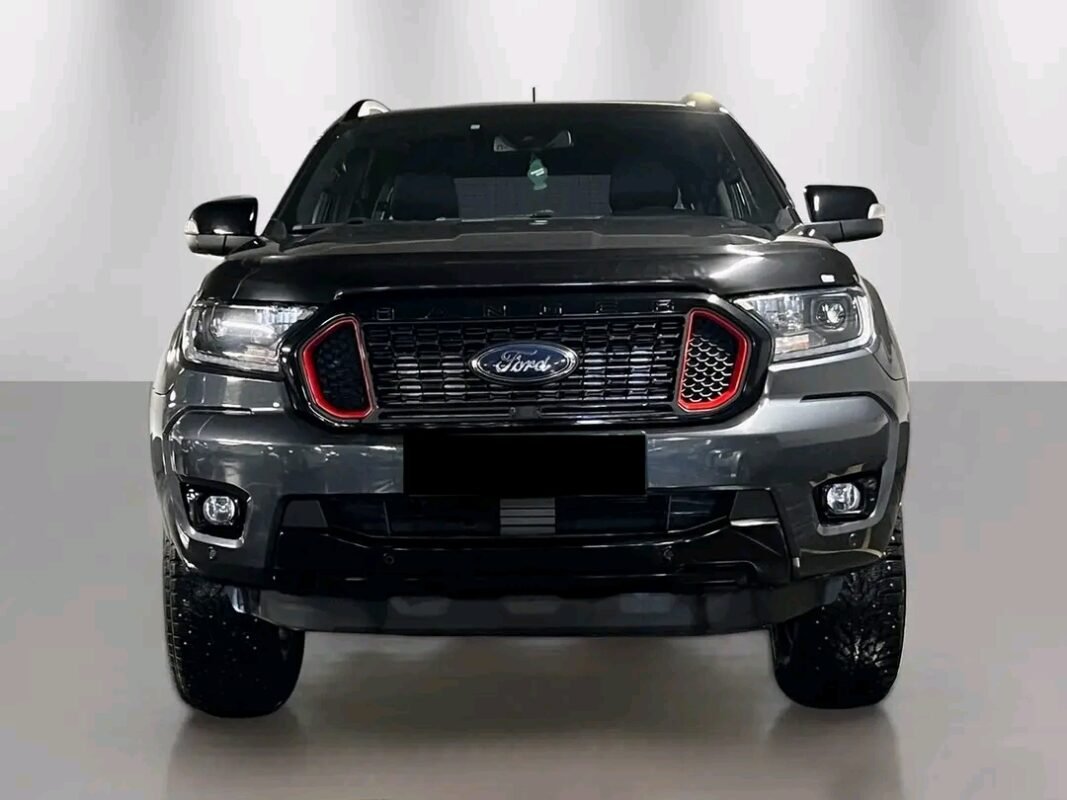Ford Ranger ECOBLUE 2.0 vue latérale en tout-terrain