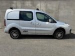 Intérieur coffre avec espace pour outils et rangement sécurisé