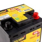 Vue rapprochée des cosses de batterie et bornes prêtes pour le branchement