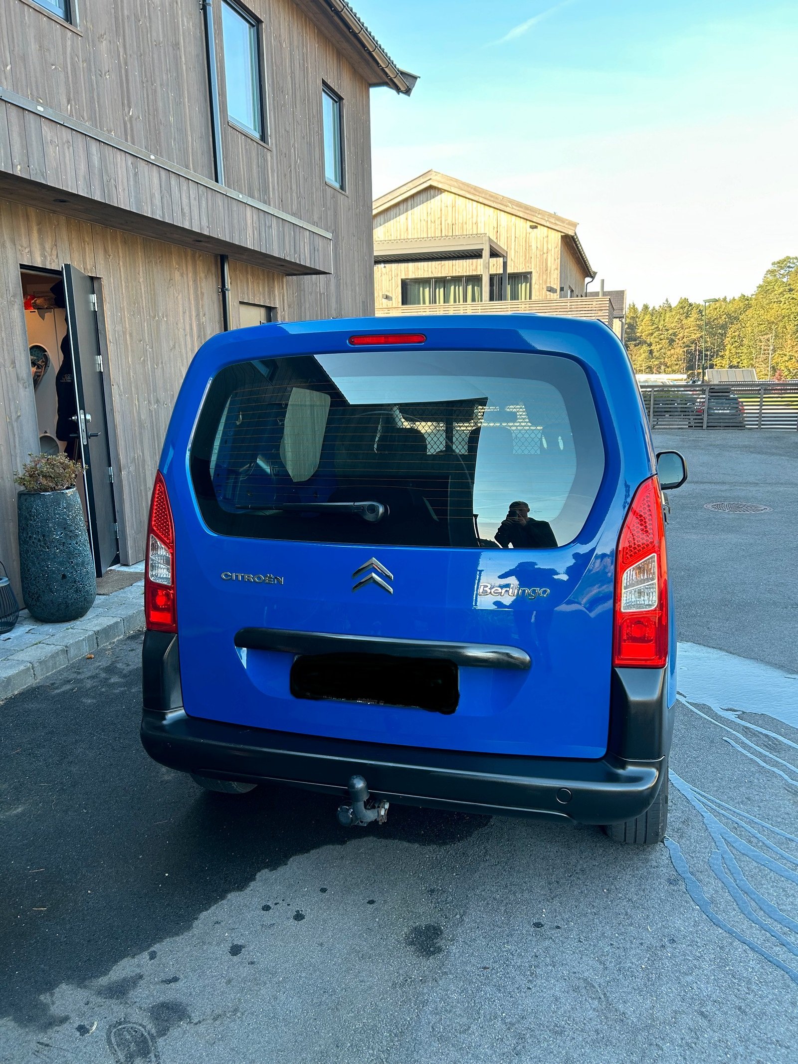 Coffre et volume de chargement arrière du Berlingo, planche de bord visible
