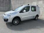 Photo d'ensemble du véhicule prêt pour essai routier