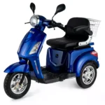 Vue avant du scooter bleu ZT15 avec éclairage allumé